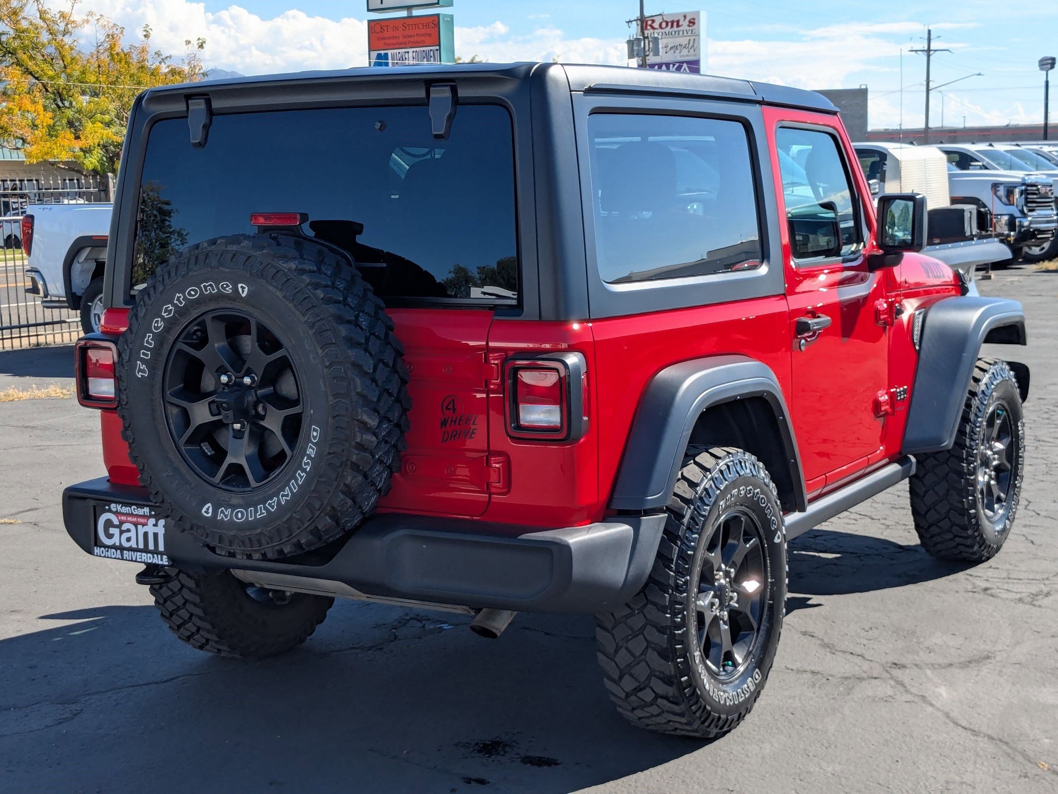 2022 Jeep Wrangler Willys photo 3