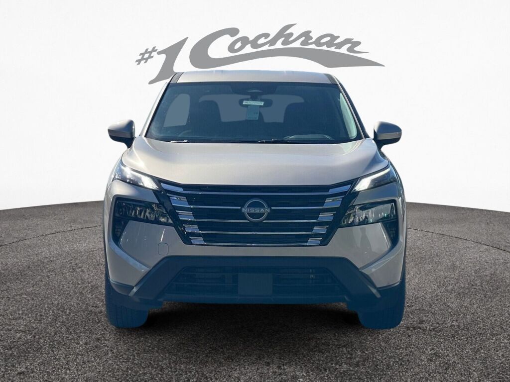 2026 Nissan Rogue SV photo 2