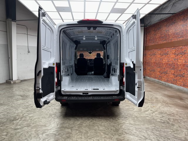 2025 Ford Transit Cargo Van photo 23