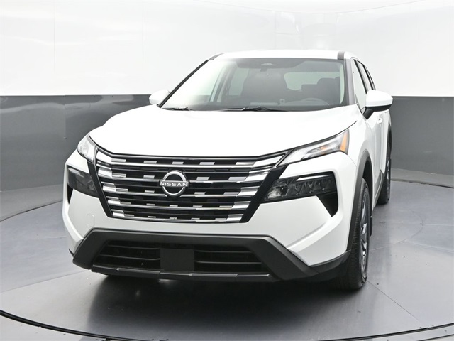 2026 Nissan Rogue SV photo 2