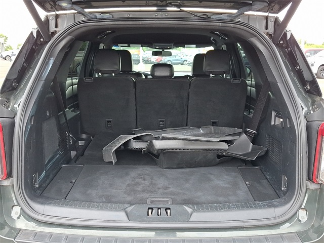 2022 Ford Explorer ST photo 22