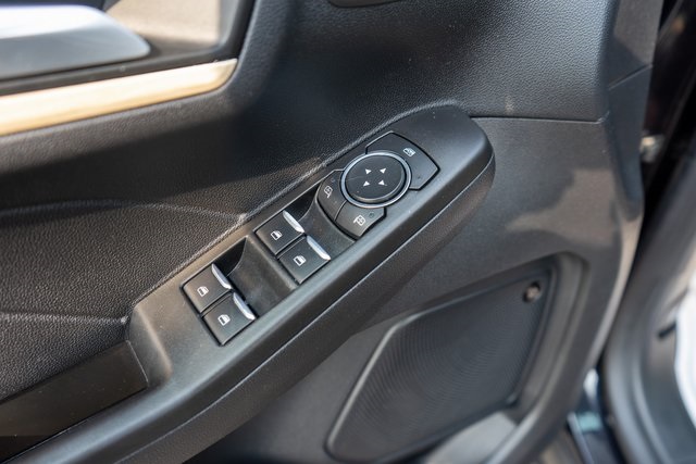 2021 Ford Escape Titanium photo 14