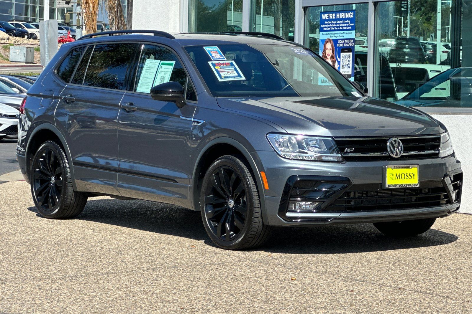 2021 Volkswagen Tiguan SE R-Line Black photo 2