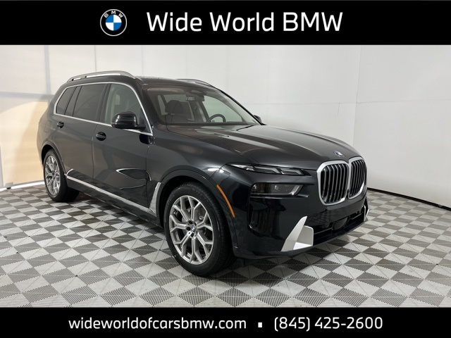 2026 BMW X7 40i's photo