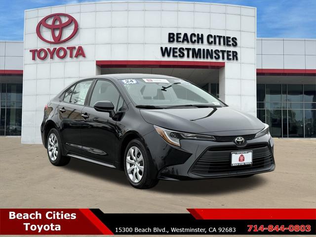2024 Toyota Corolla LE's photo