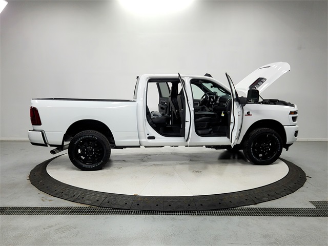 2025 Ram 3500 Laramie photo 15