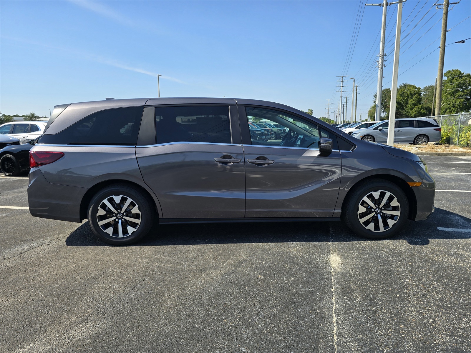 2026 Honda Odyssey EX-L photo 2