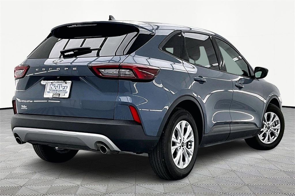 Used 2025 Ford Escape Active with VIN 1FMCU0GN1SUA17755 for sale in Kansas City