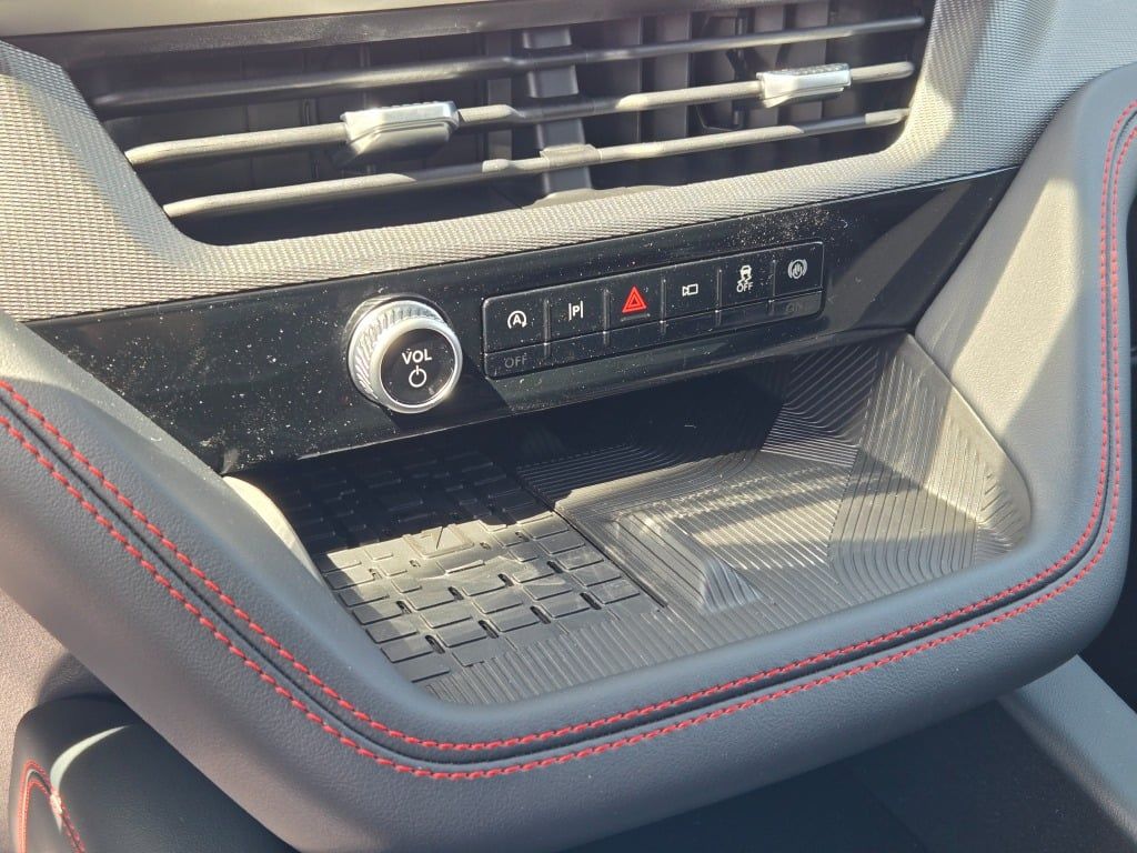 2025 Ford Explorer ST-Line photo 26