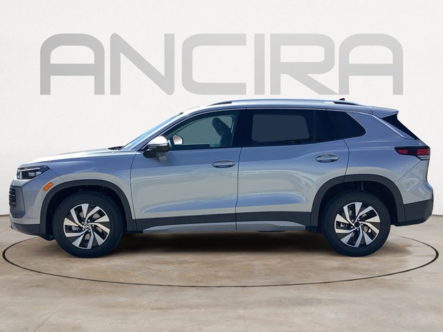 2025 Volkswagen Tiguan S photo 3