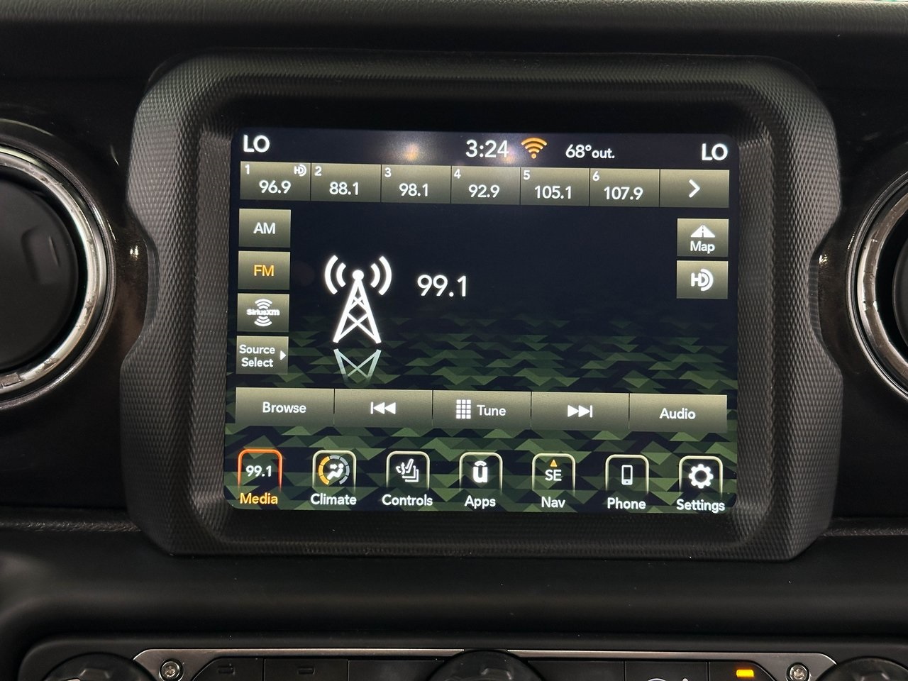 2023 Jeep Wrangler Altitude photo 10