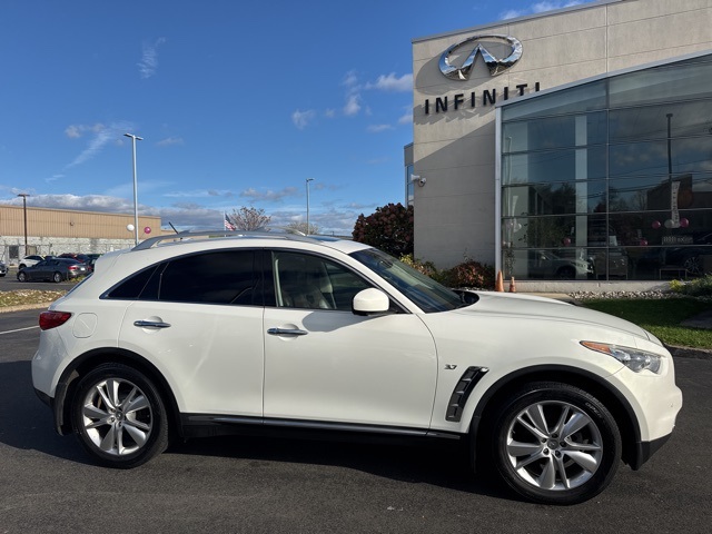 2016 Infiniti QX70 Base photo 4