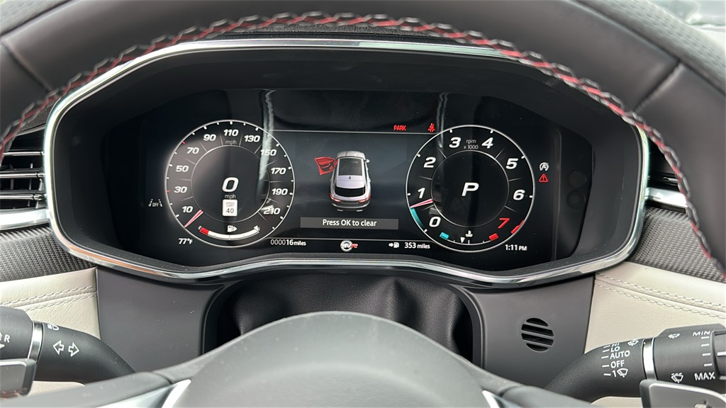 2026 Jaguar F-PACE SVR photo 16