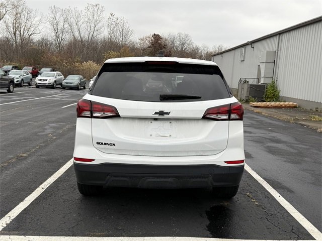 2023 Chevrolet Equinox LS photo 4