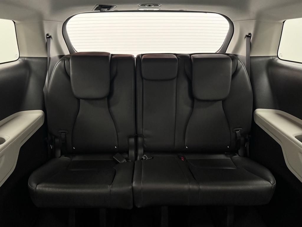 2024 Kia Carnival LX photo 11
