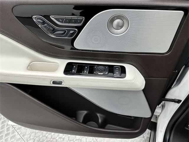 2023 Lincoln Aviator Black Label photo 5