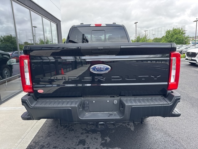 2024 Ford F-350 XL photo 4