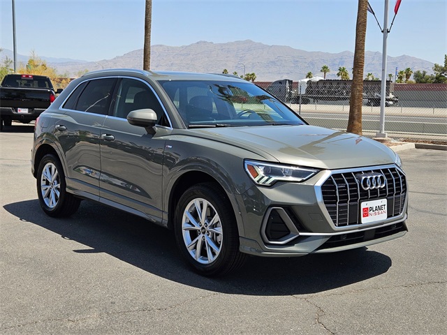 2024 Audi Q3 Premium S line photo 2