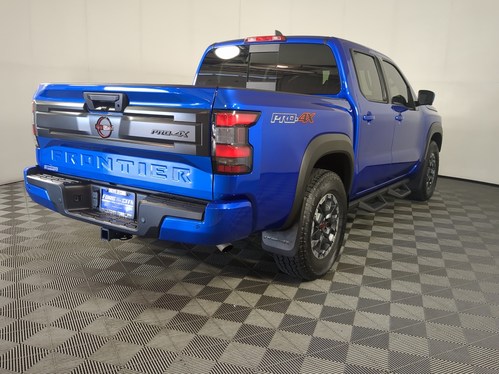 2025 Nissan Frontier PRO-4X photo 8