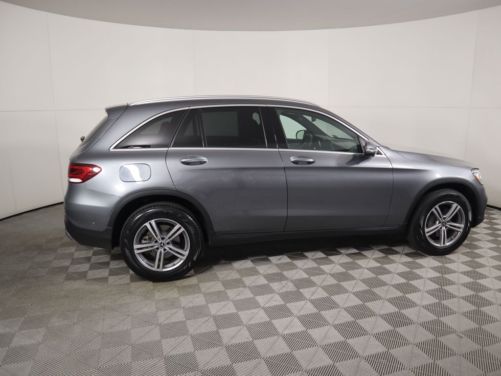 2021 Mercedes Benz GLC 300 photo 4