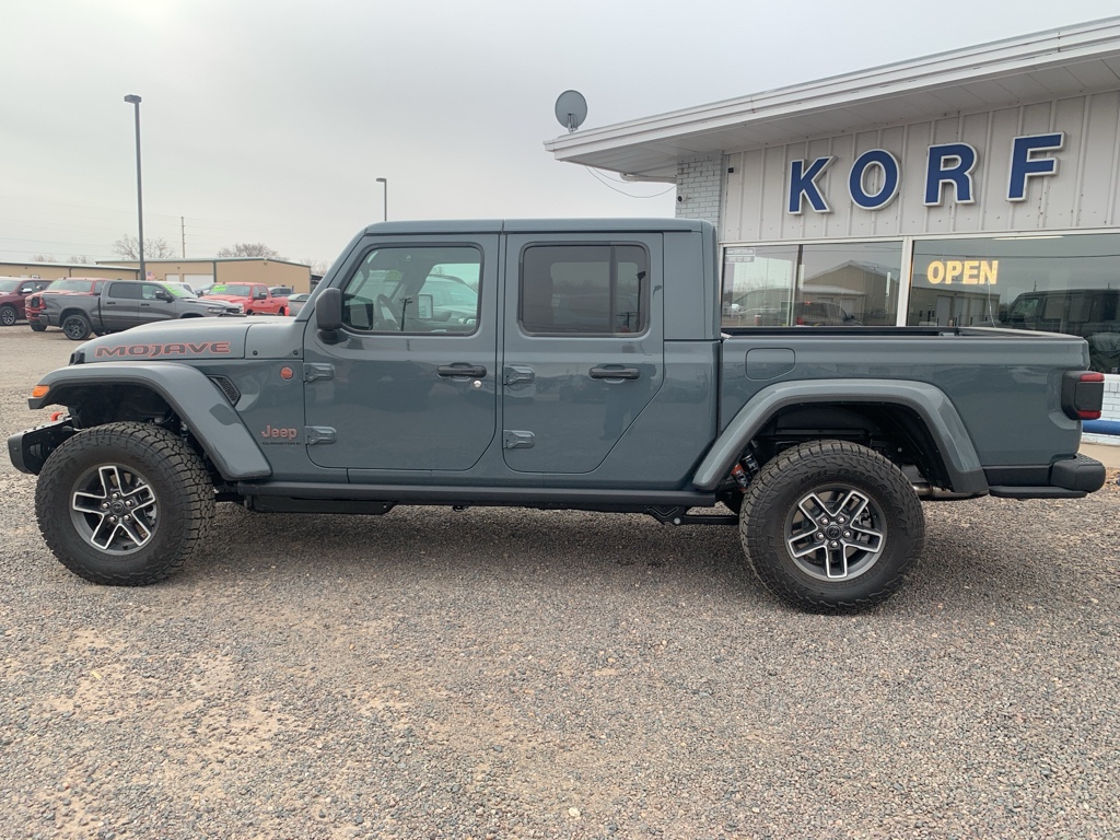 2026 Jeep Gladiator Mojave X's photo