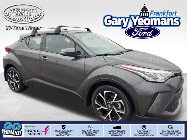 2021 Toyota C-HR XLE's photo