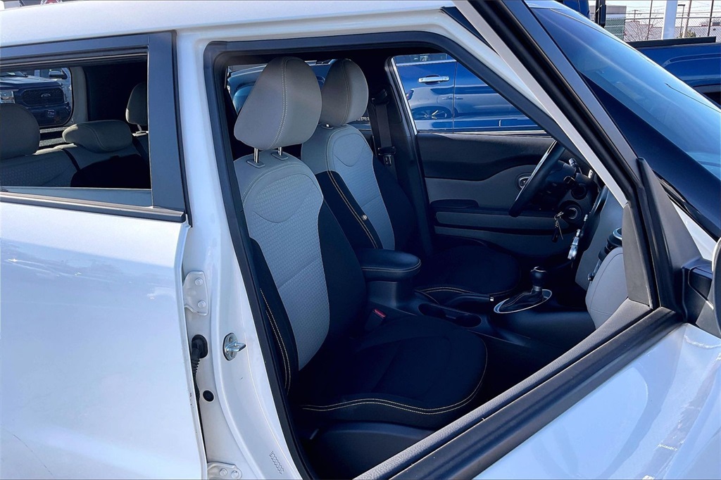 2016 KIA SOUL - Image 5