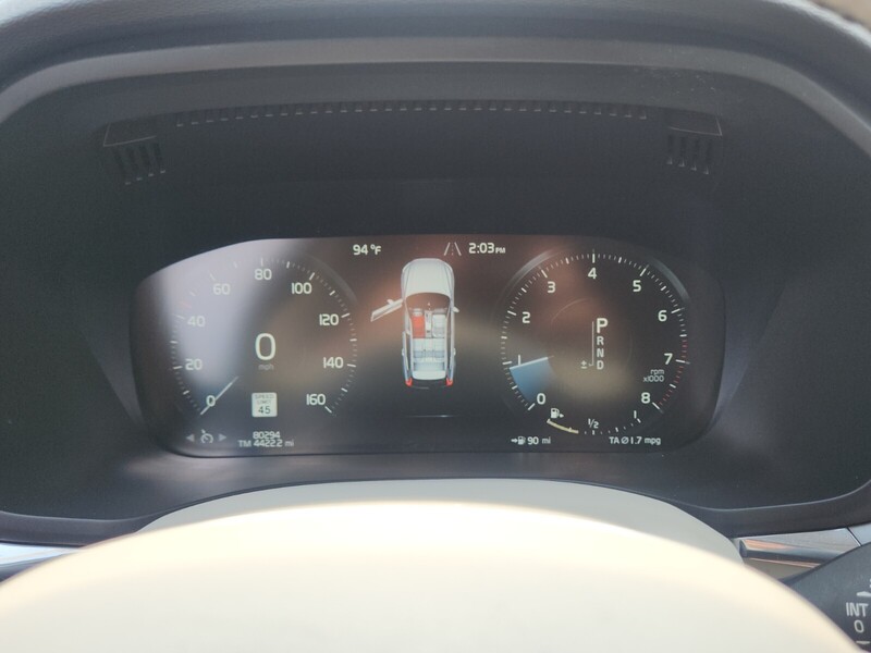 2019 Volvo XC60 T5 Momentum photo 23
