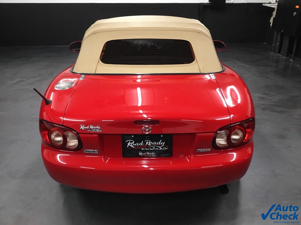 2002 Mazda MX-5 Miata Miata LS photo 20