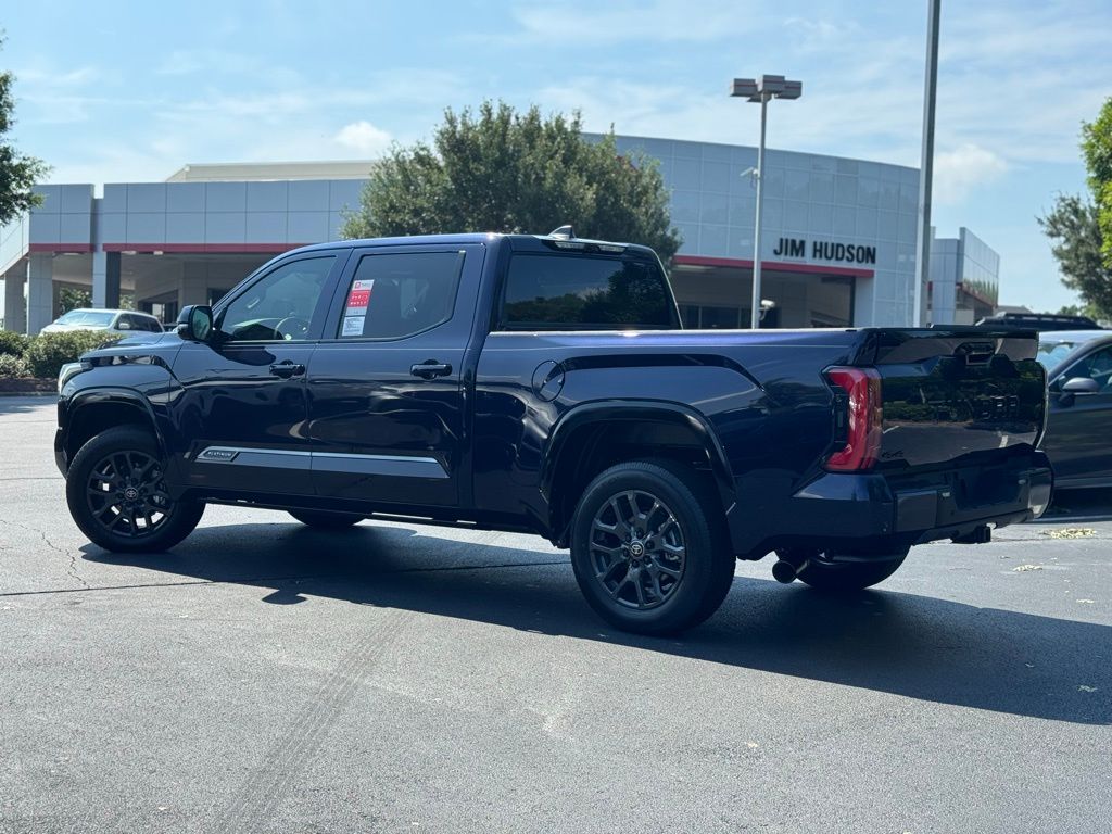 2025 Toyota Tundra Platinum CrewMax photo 7