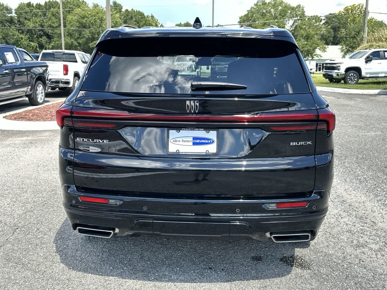 2025 Buick Enclave Sport Touring photo 10
