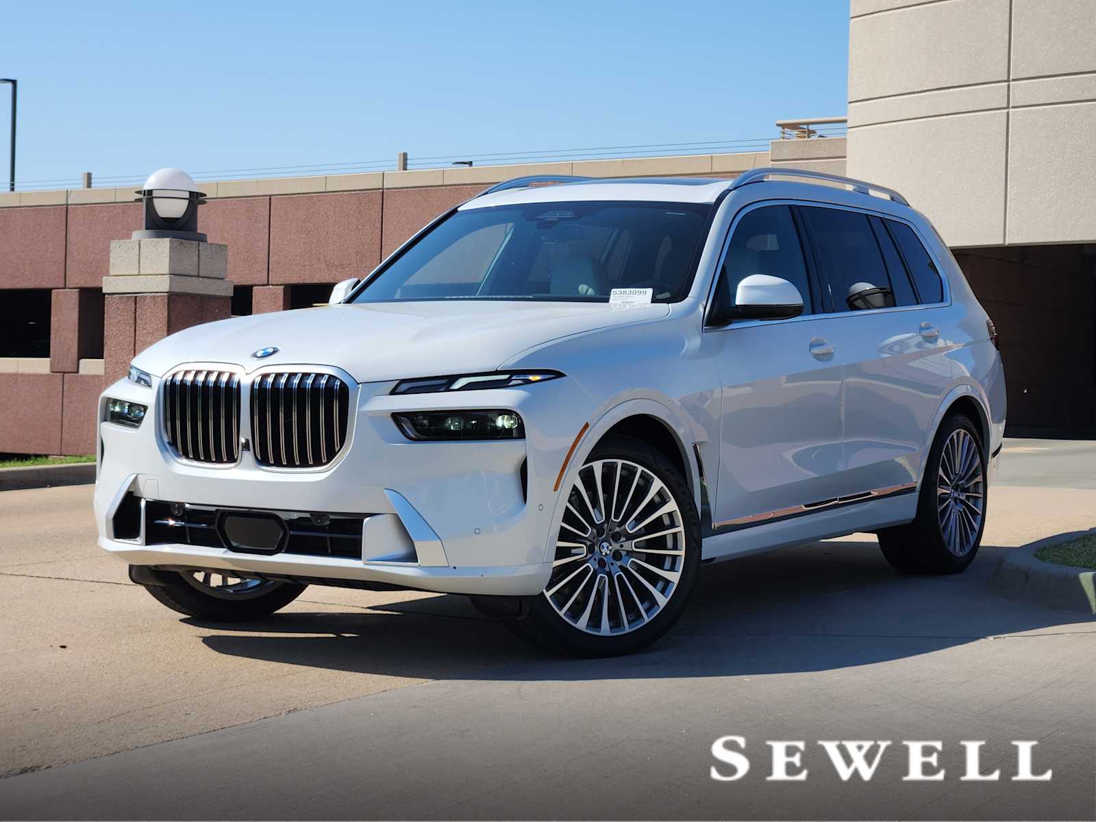 2026 BMW X7 40i's photo