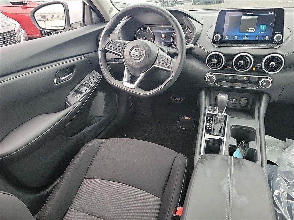 2025 Nissan Sentra SV photo 4