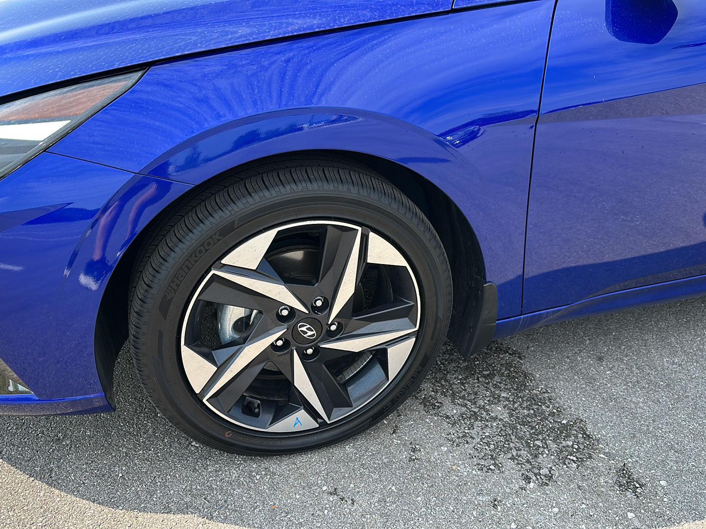 2023 Hyundai Elantra Hybrid Limited photo 6