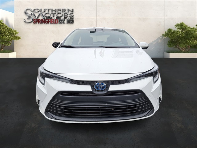 2024 Toyota Corolla Hybrid LE photo 3