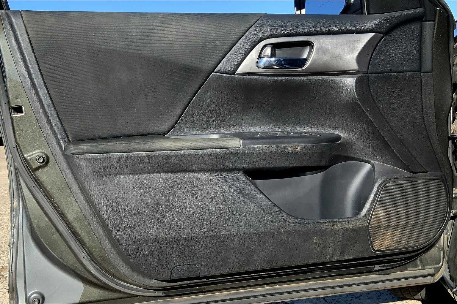 2014 Honda Accord LX photo 18