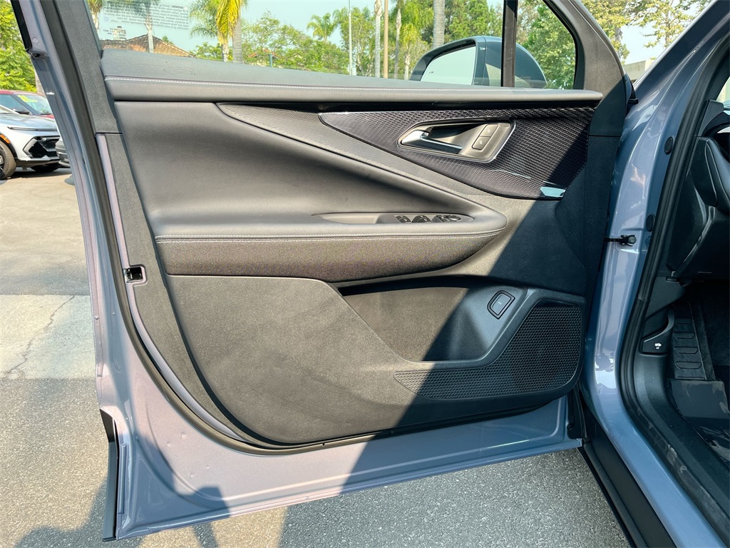 2025 Chevrolet Blazer EV photo 20