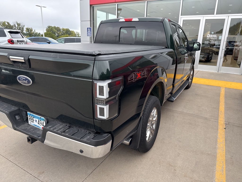 2015 Ford F-150 XLT photo 3