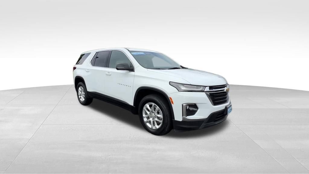 2022 Chevrolet Traverse LS photo 2