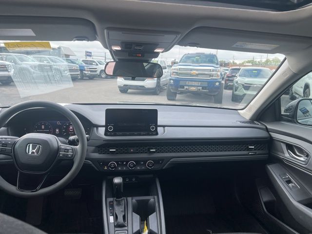 2025 Honda Accord SE photo 17