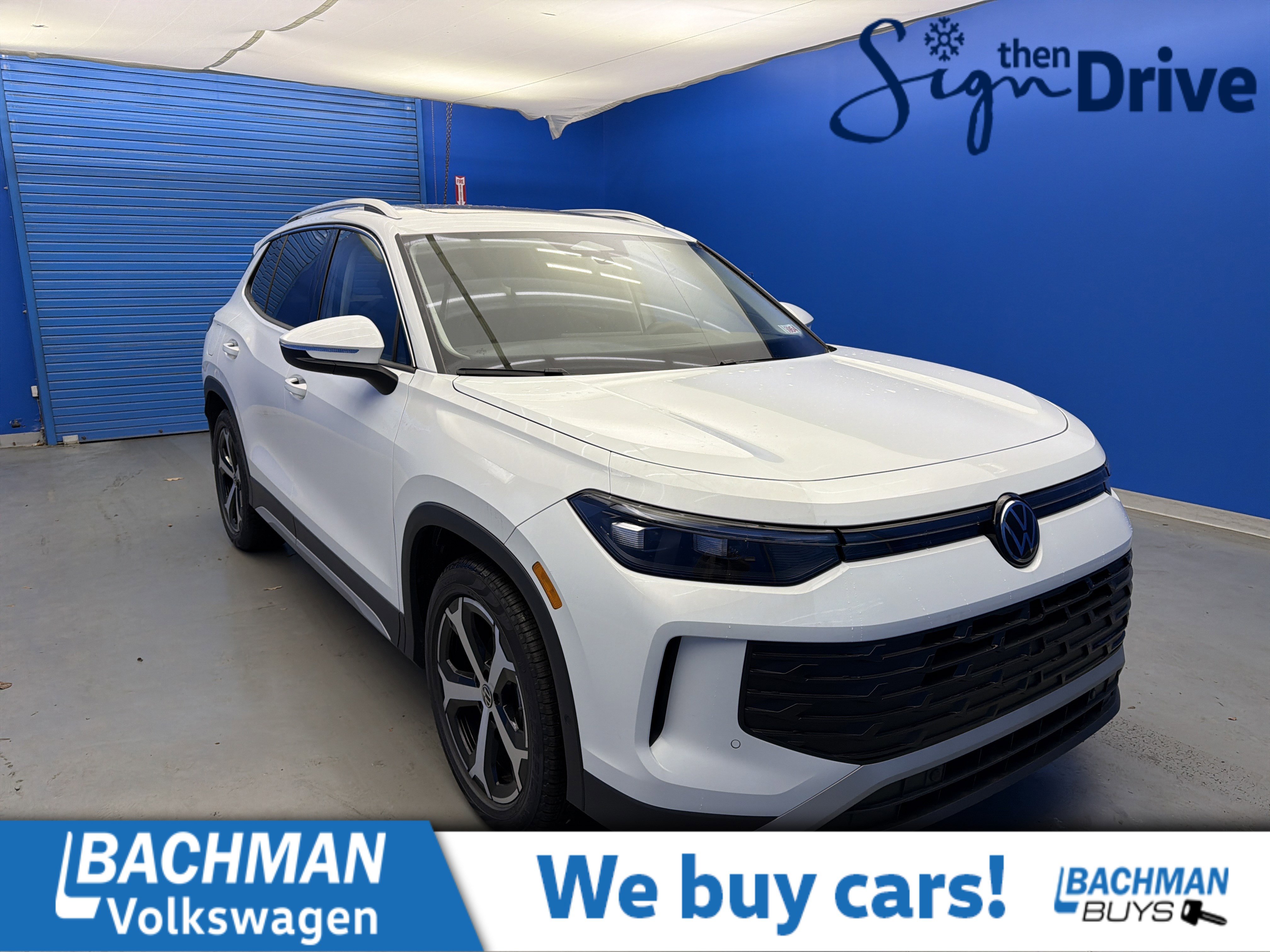 2026 Volkswagen Tiguan SE's photo