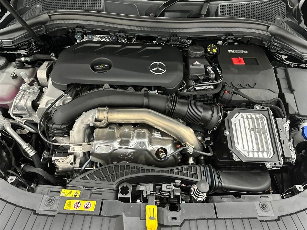 2025 Mercedes Benz GLA 250 photo 9