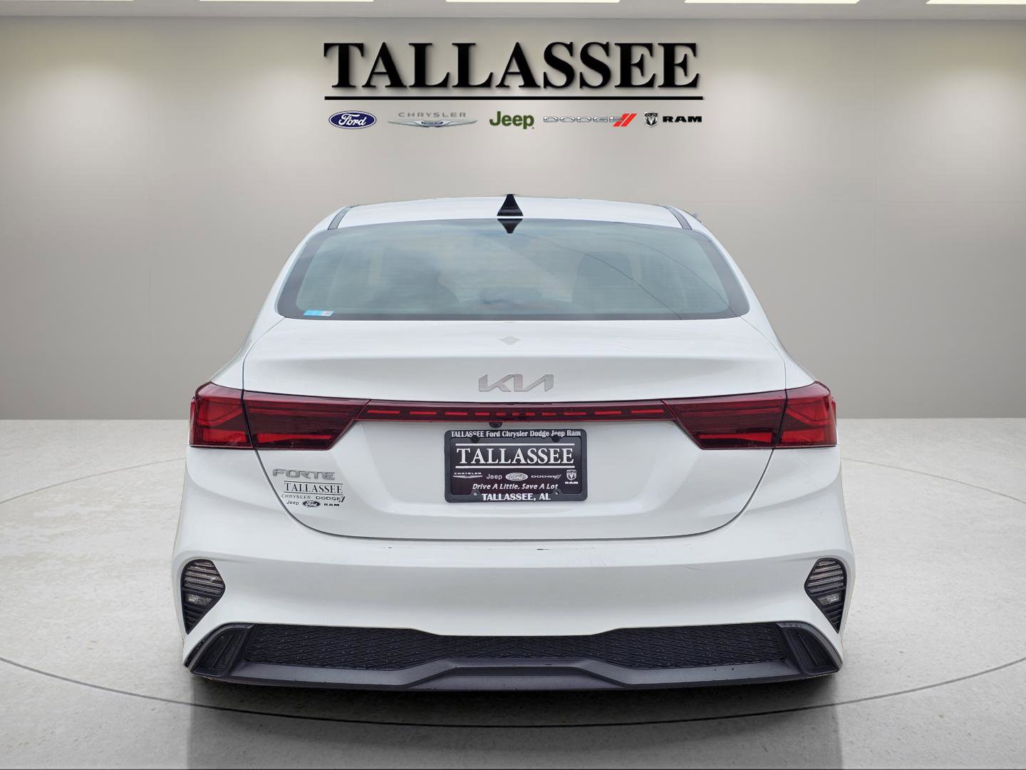 2024 Kia Forte LXS photo 9