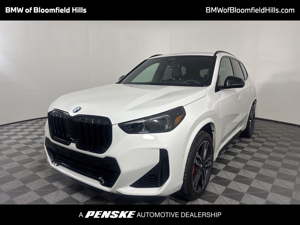 2024 BMW X1 28i's photo