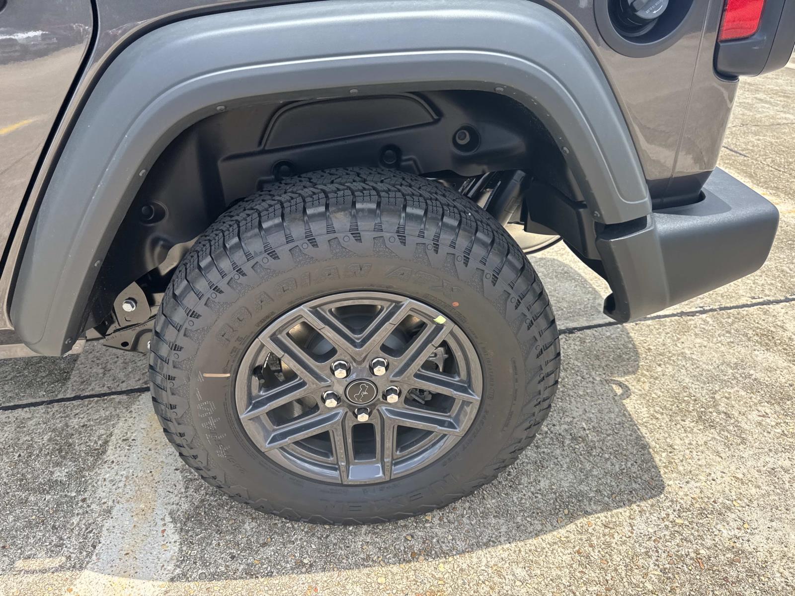 2025 Jeep Wrangler Sport S photo 3