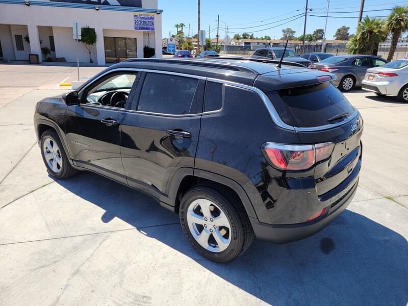 2018 Jeep Compass Latitude photo 4
