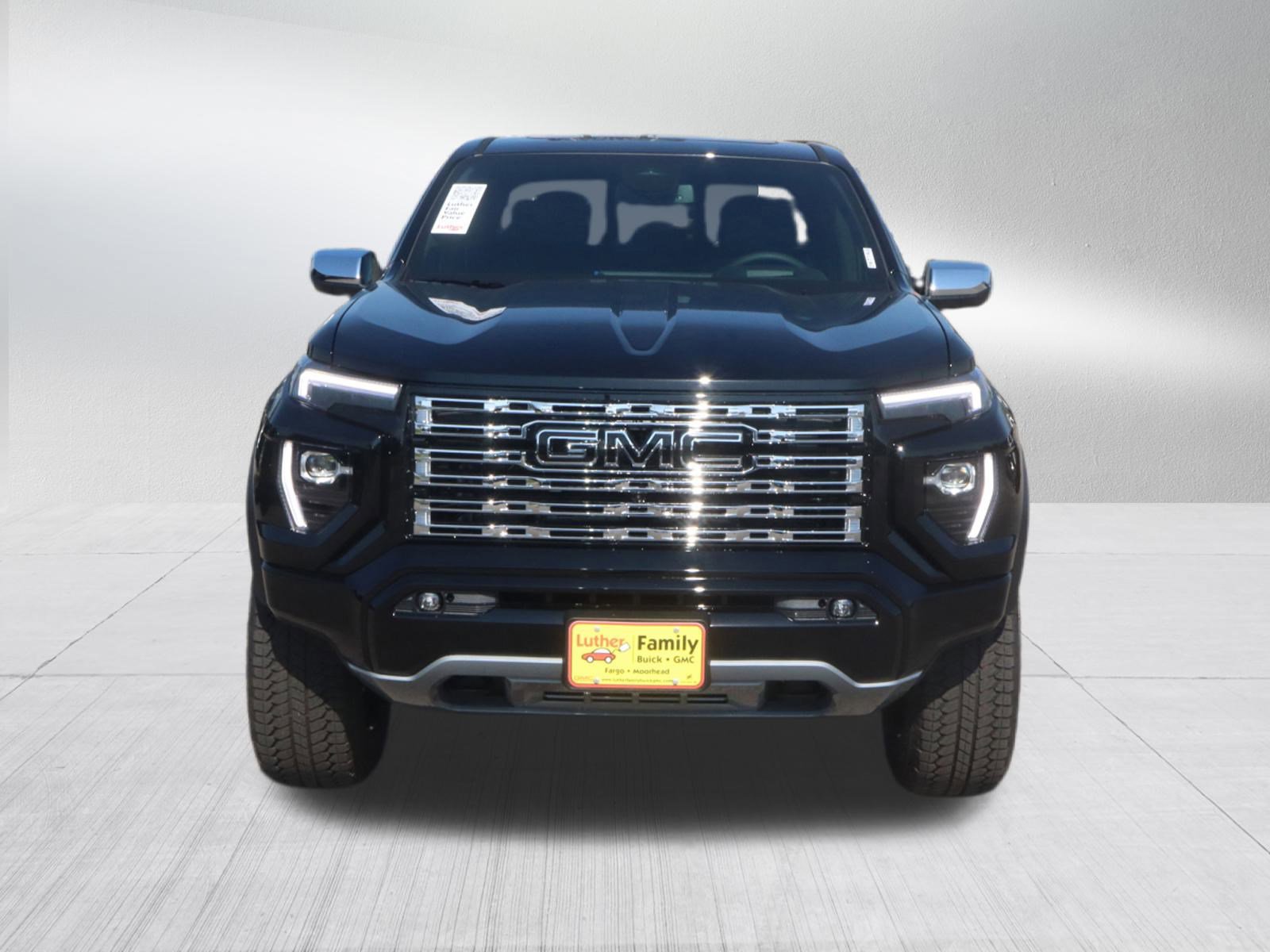 2026 Gmc Canyon Denali photo 2