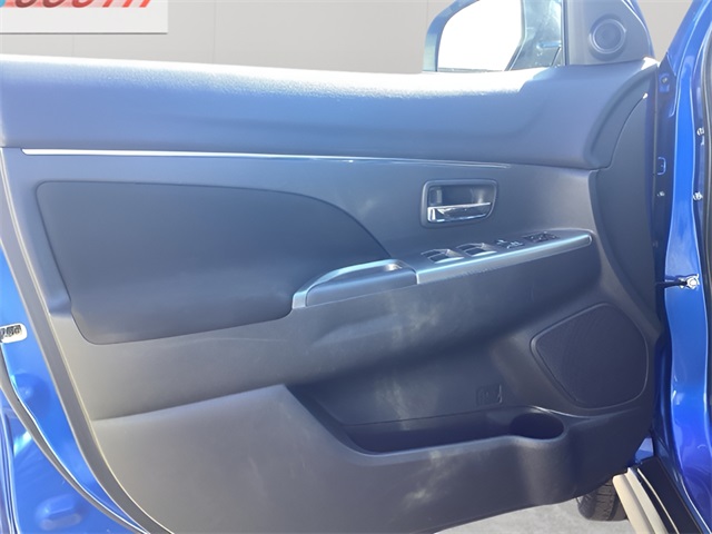 2018 Mitsubishi Outlander Sport ES photo 10