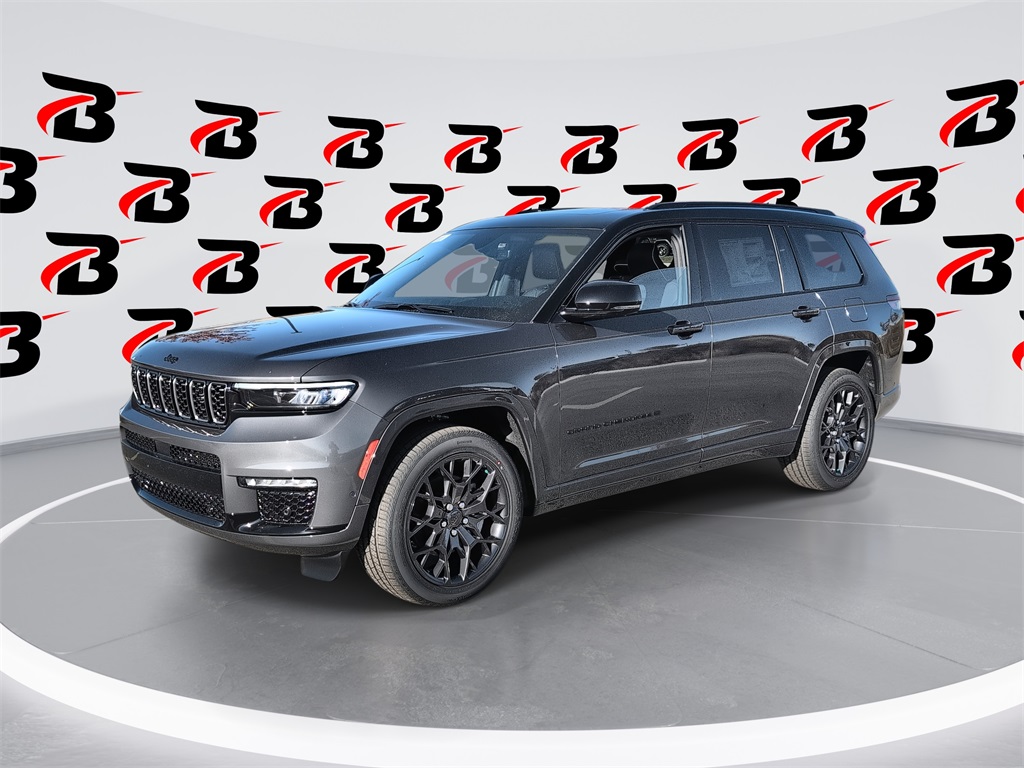 2025 Jeep Grand Cherokee L Summit's photo
