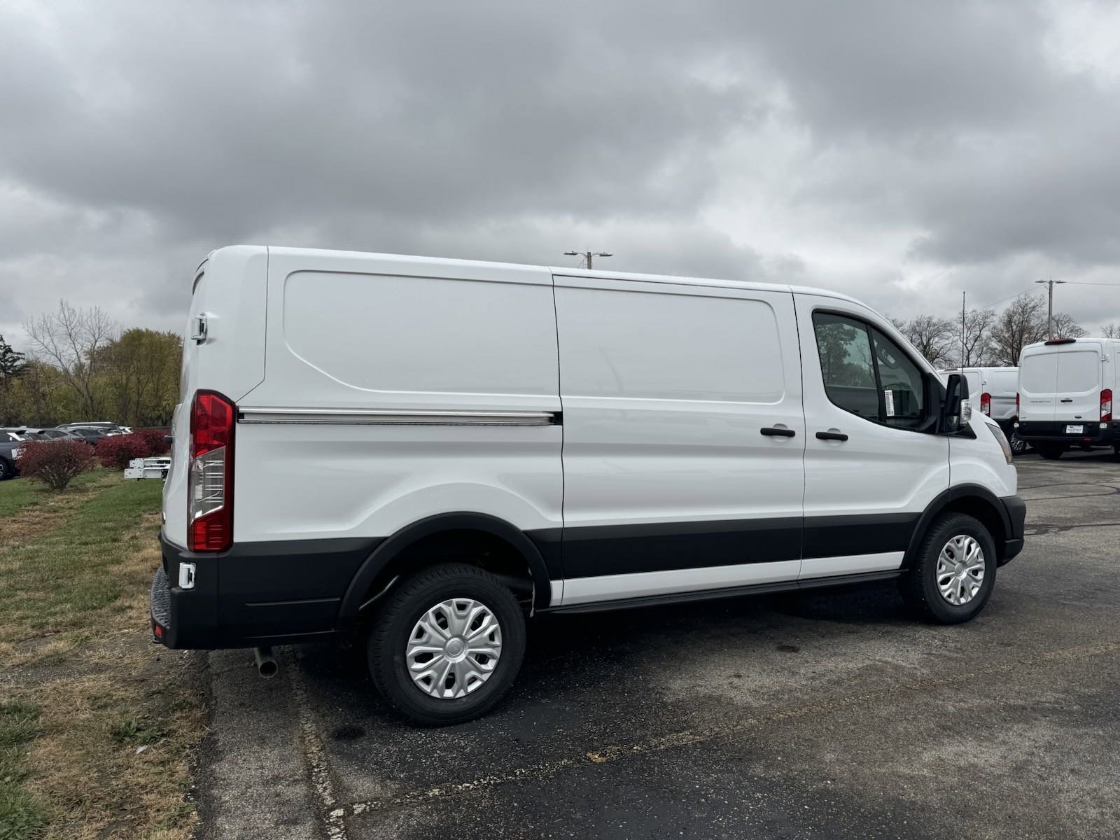 2024 Ford Transit Cargo Van photo 2